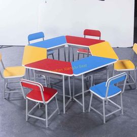 China A mesa e a cadeira coloridas do estudante do divertimento durável ajustam/caçoam a tabela da escola fornecedor