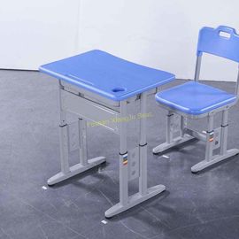China Tabela e cadeira do estudo do estudante da escola da madeira maciça ajustadas com altura ajustável fornecedor