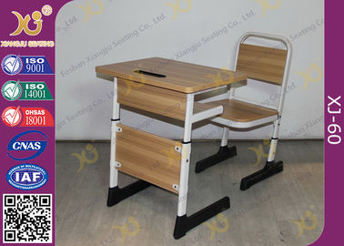 China Mesa ajustável e cadeira do estudante dos parafusos dos pés do ferro ajustadas para a escola primária fornecedor