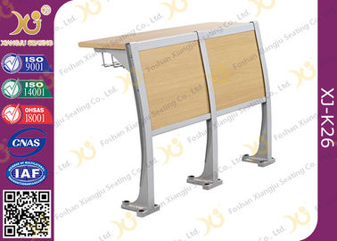 China O material de madeira uniu a mesa da escola e o assoalho da cadeira - montados fornecedor