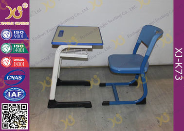 China Única e mesa dobro de madeira do estudante e armação de aço ajustada da cadeira fornecedor