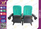 O multi plástico da cor dobrou o assento do estádio do teatro com o OEM/ODM do suporte de copo fornecedor